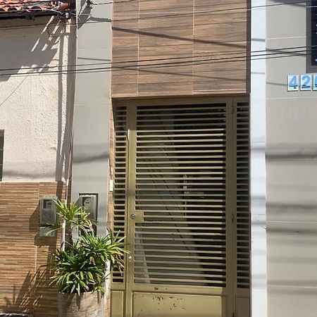 Casa Compartilhada Com Quartos Individuais Juàzeiro Екстериор снимка